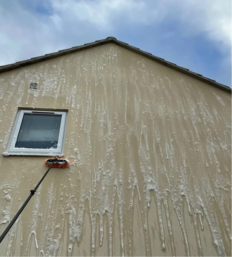 Render cleaning Oxford - gallery photo
